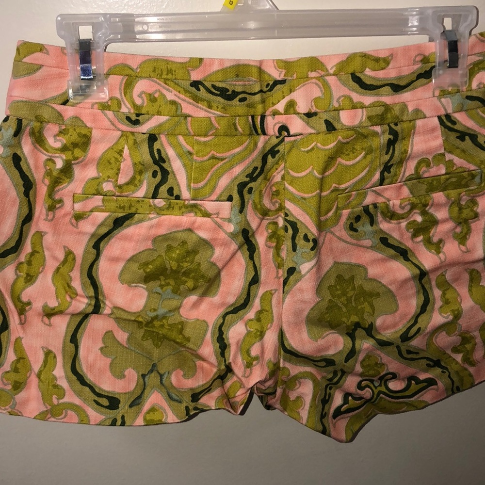 Shorts - Picture 2 of 3